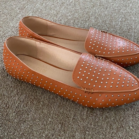 Cute flats for work! - Picture 2 of 2